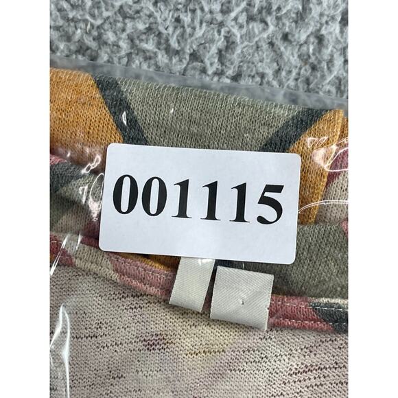 C Est 1946 Sweater Womens Medium Multicolor Geometric Short Sleeve Round Neck - Picture 11 of 11